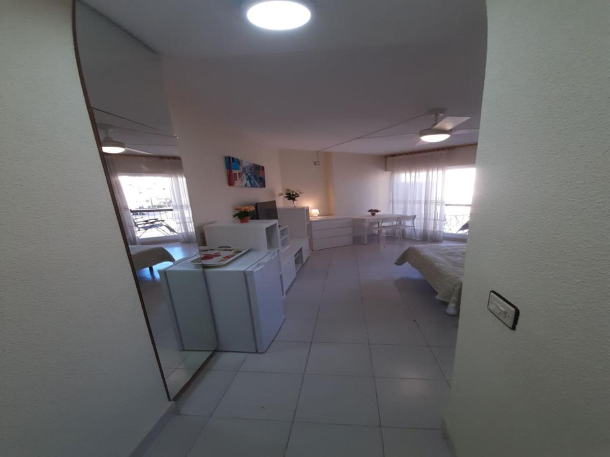 Studio Met Ideale Ligging Torrevieja Bagian luar foto
